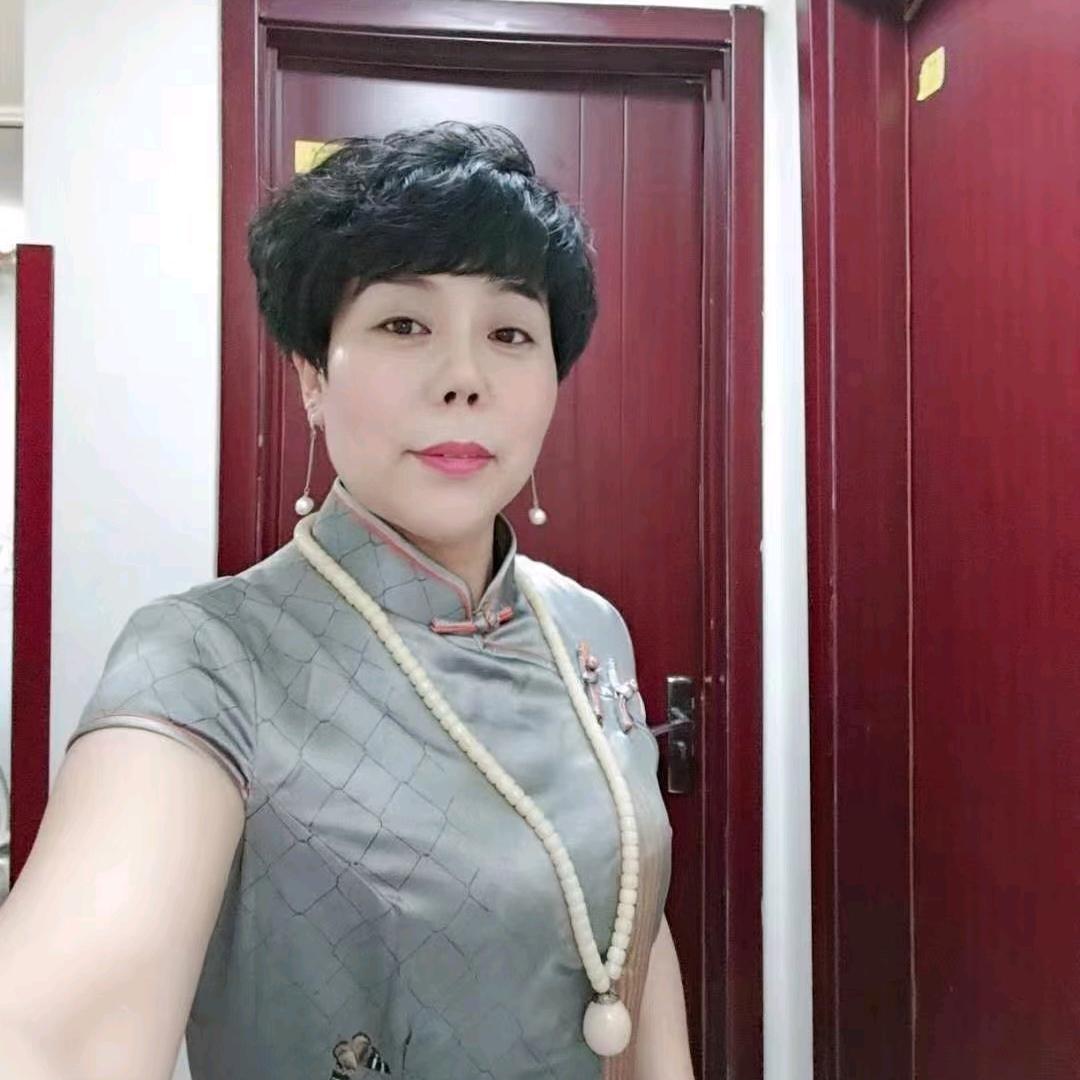 飞龙姐有点忙