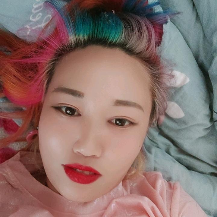 云南美女一帘幽梦 ，