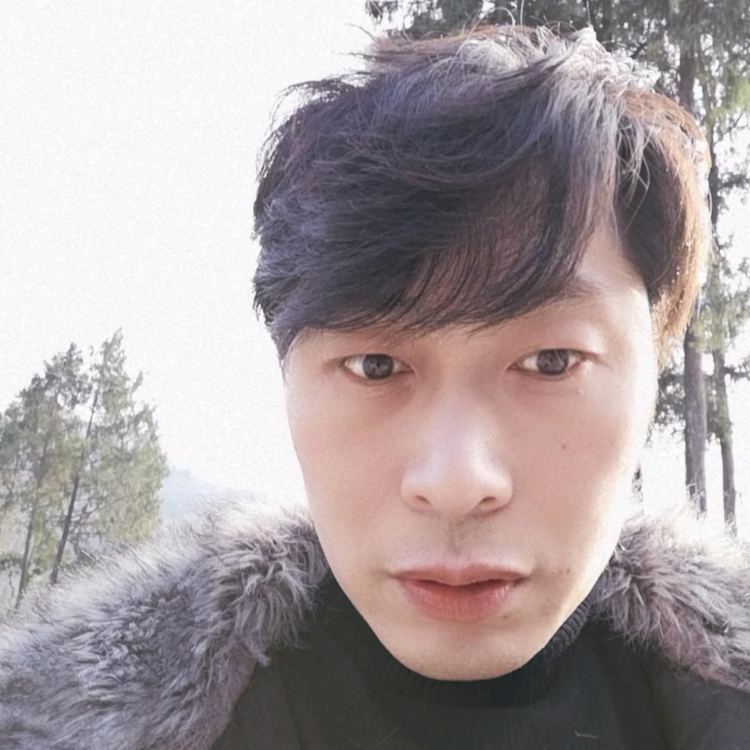 田老三：初心发型工作室