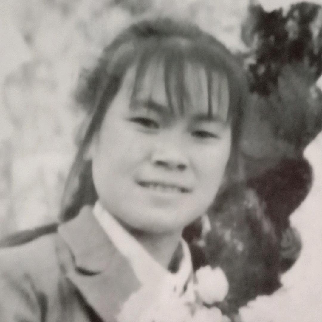 杨凤英
