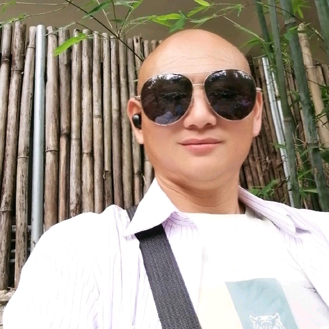 王亮清