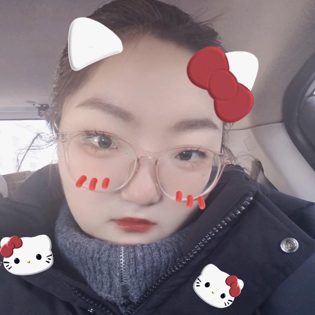四个爪爪ฅ ฅ