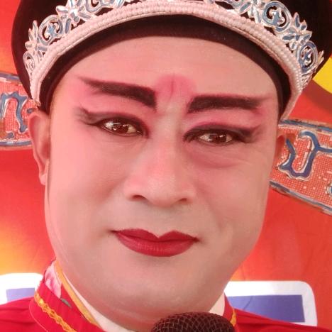 云台小平头