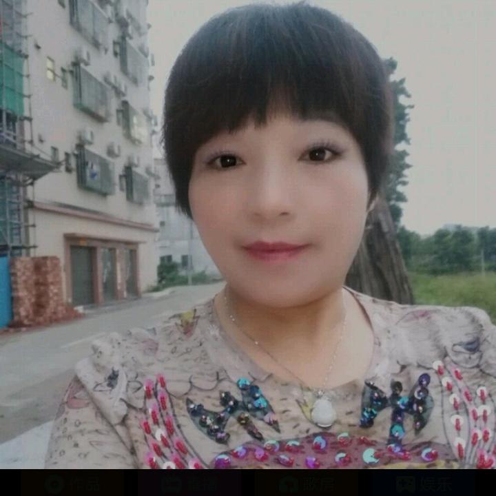 张吕梅