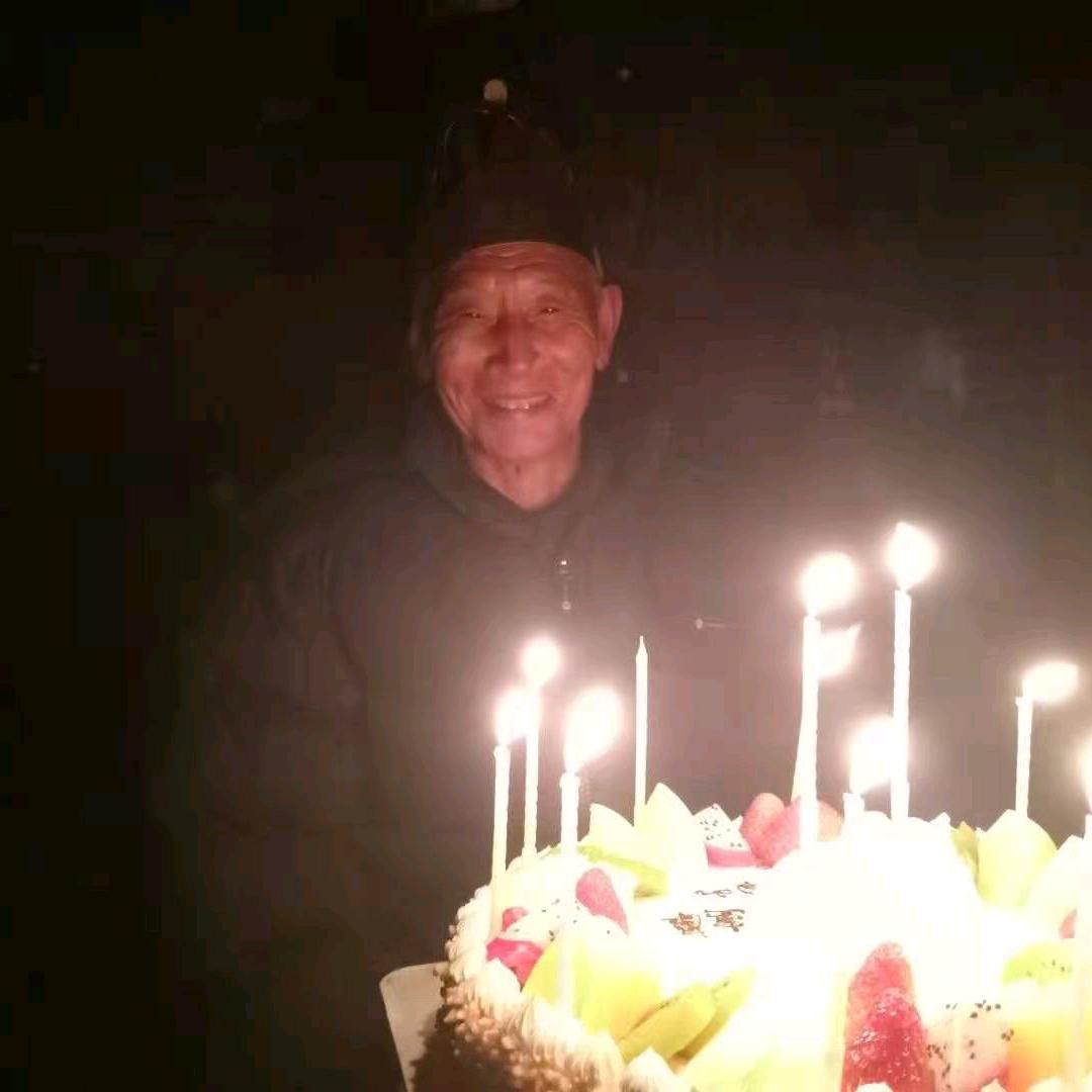 幸福的一家人呀