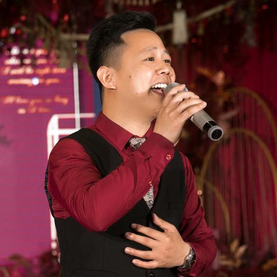 主持人——刘国南