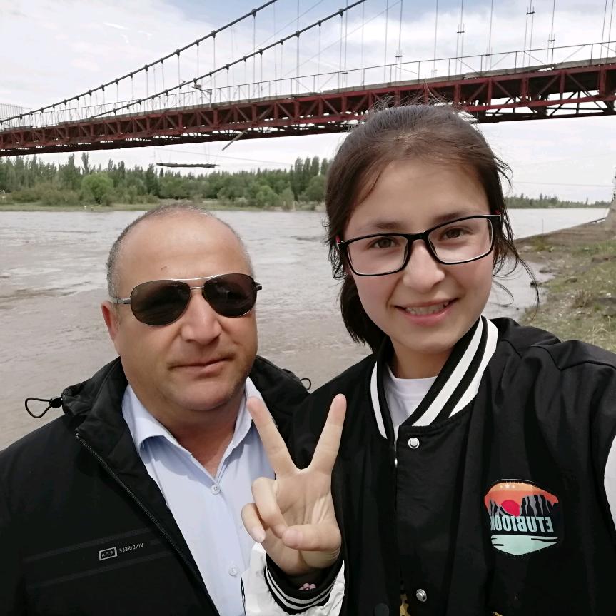 伊犁到奎屯~克拉玛依 的可以联系