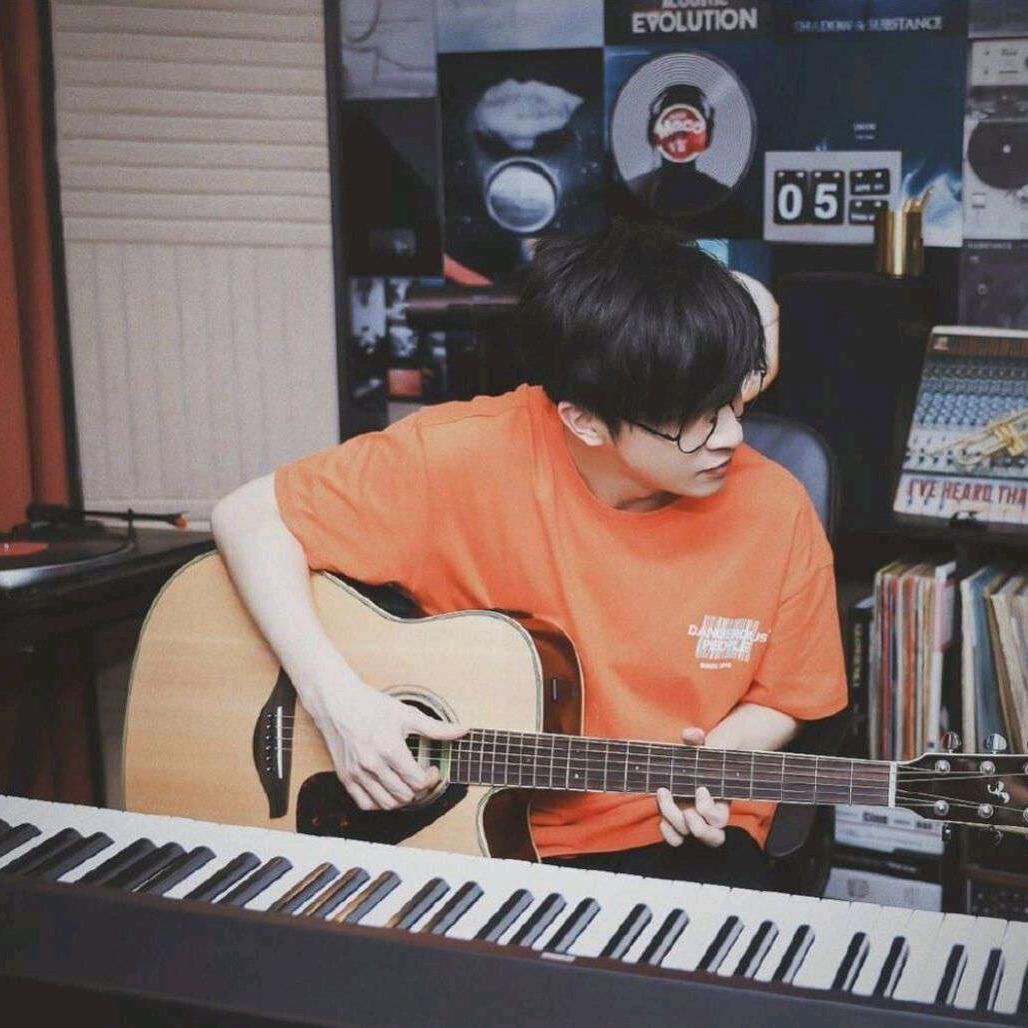 谦谦不二🍊