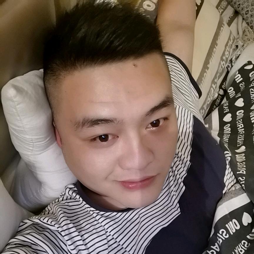 在毕节做干货调味品的小赵