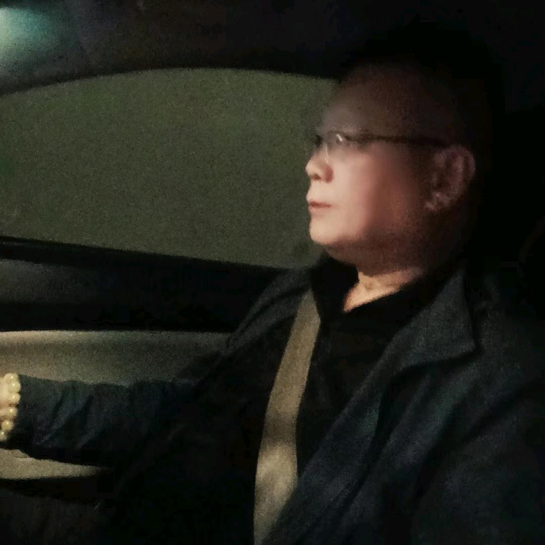 知尘☀启漠🌲