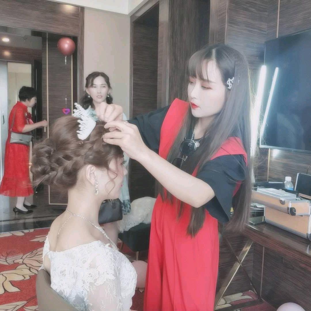 朱小姐美睫美甲