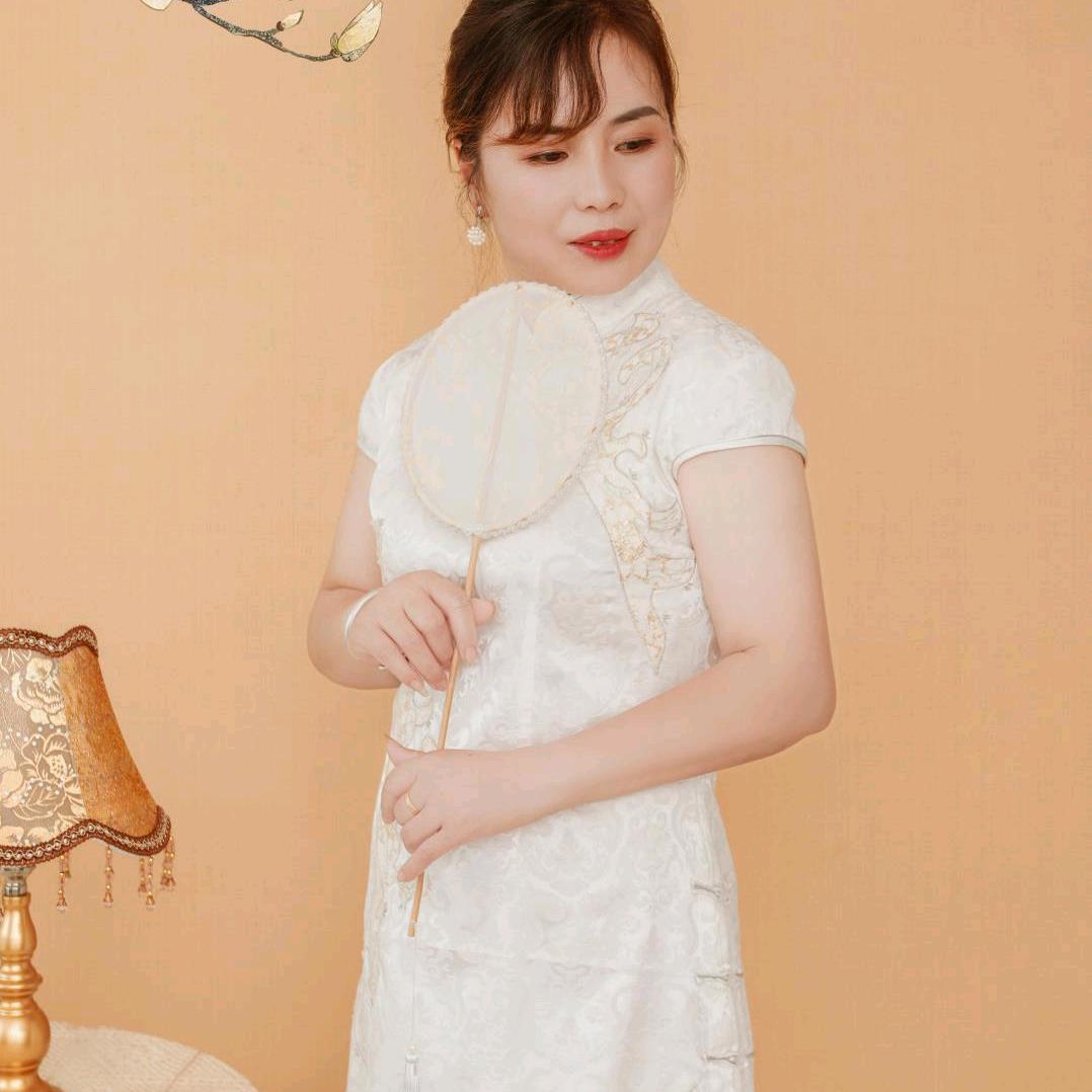 阳光 水泥姐🌹