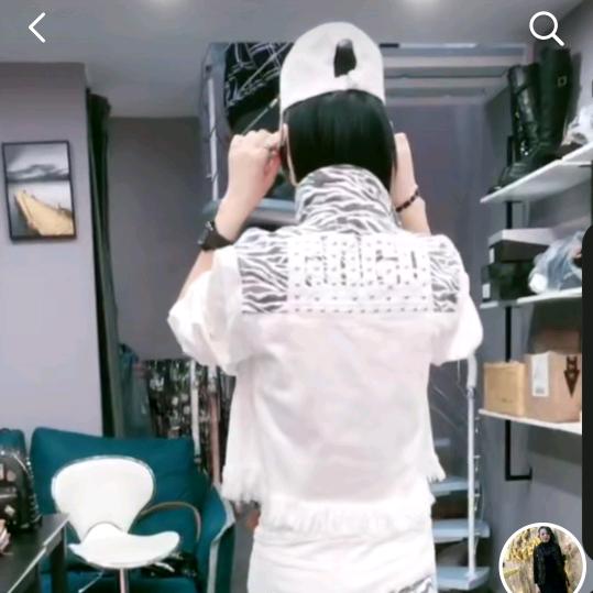 泪。滴。成。冰。