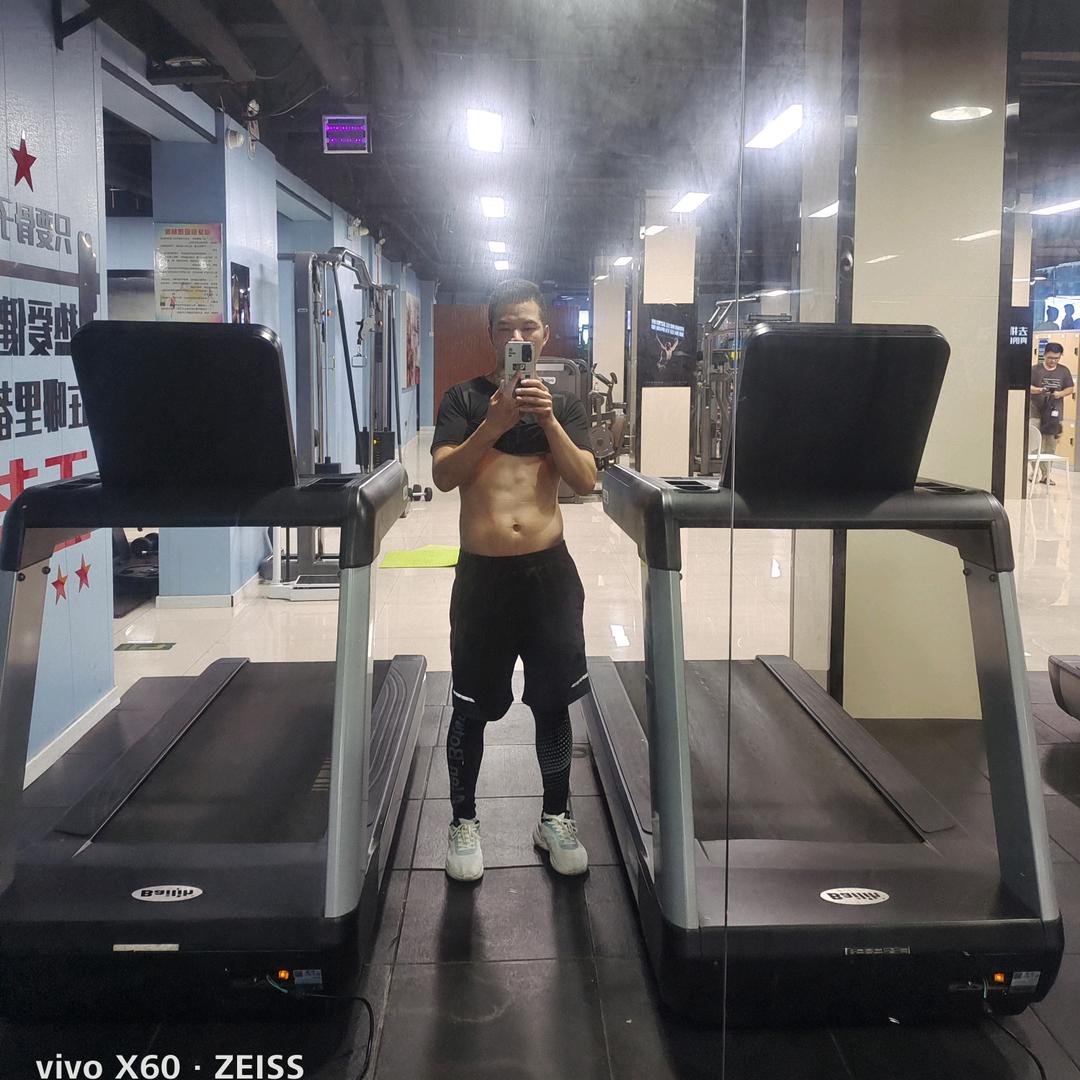 ٩(♡别回头♡ )۶