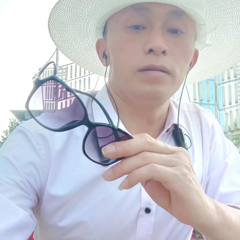 征服《户外》