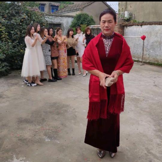 红娘喜婆婆