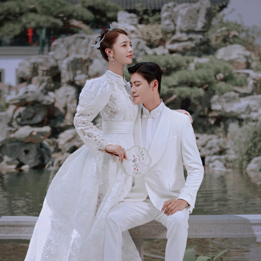 泰安时尚芭莎婚纱摄影