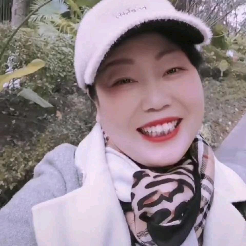 美美 姐