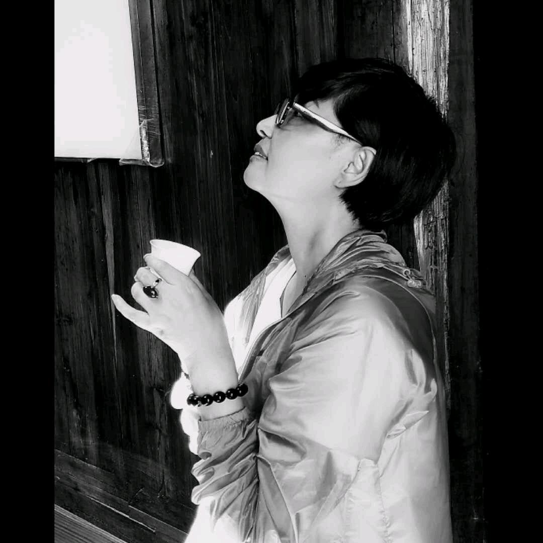 🌻开心姐姐💖