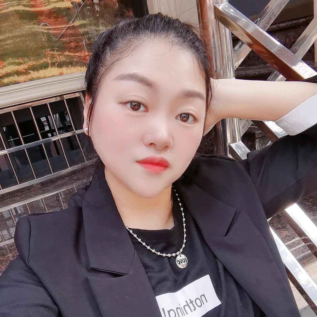 《屿你》美容美甲美睫馆