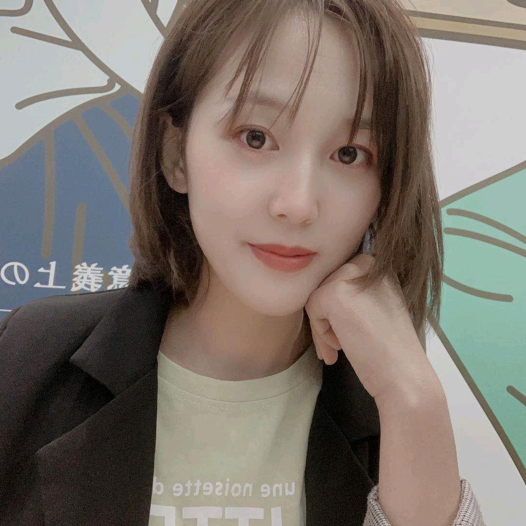 糖糖DIY电脑装机。