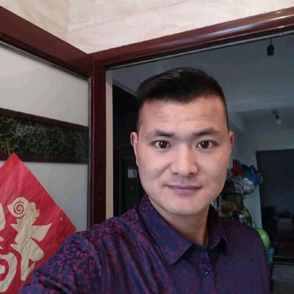邱亮亮学士硕士博士啥也不是浪漫骑士！！！