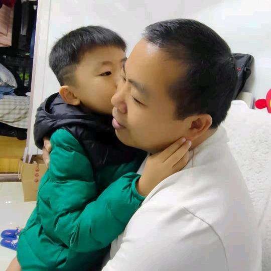 豫面小丙