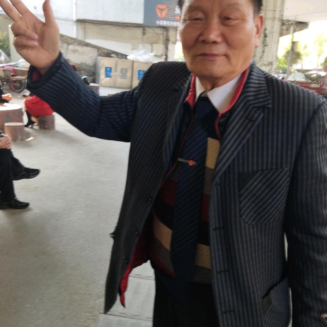 用户3332446663414