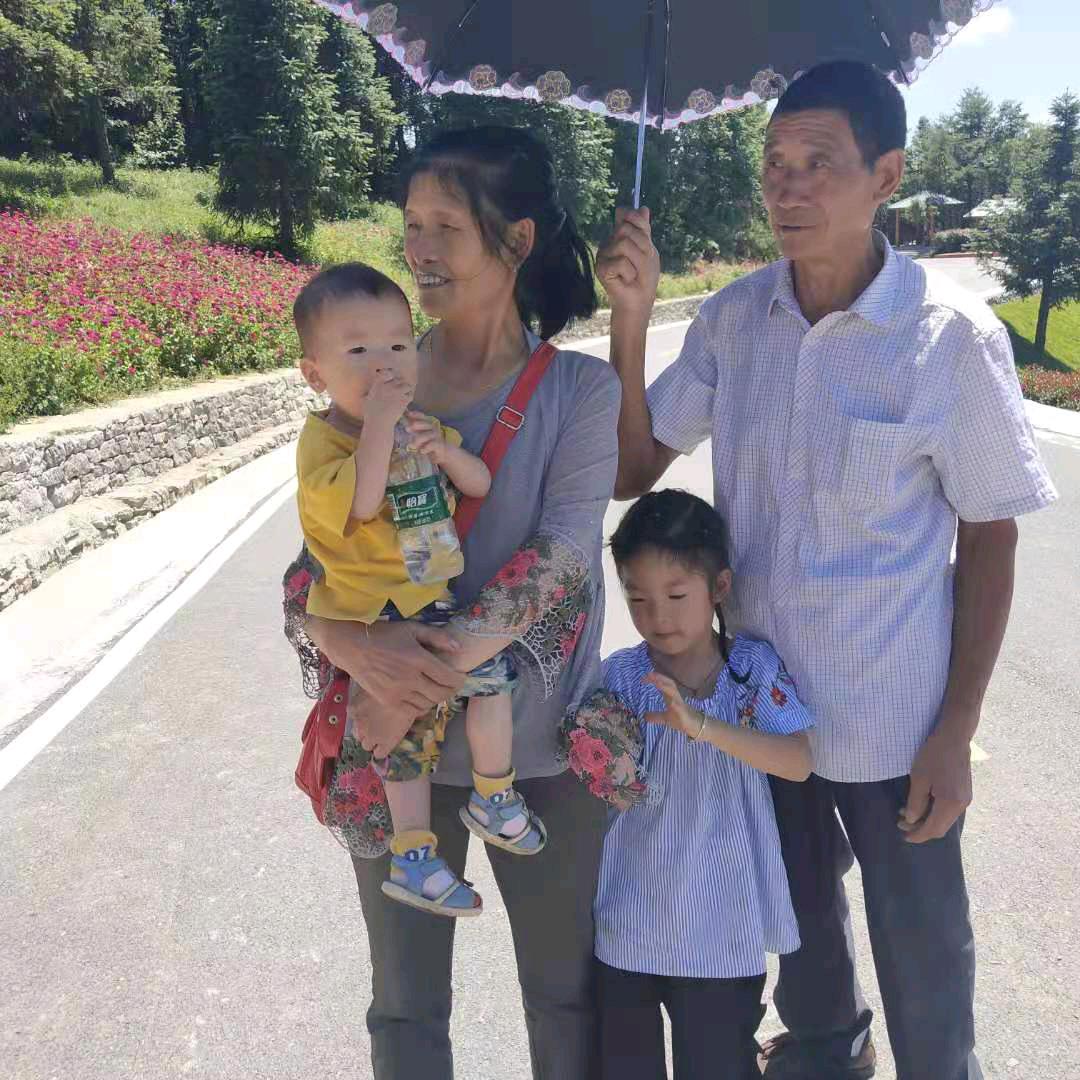 翠翠绿