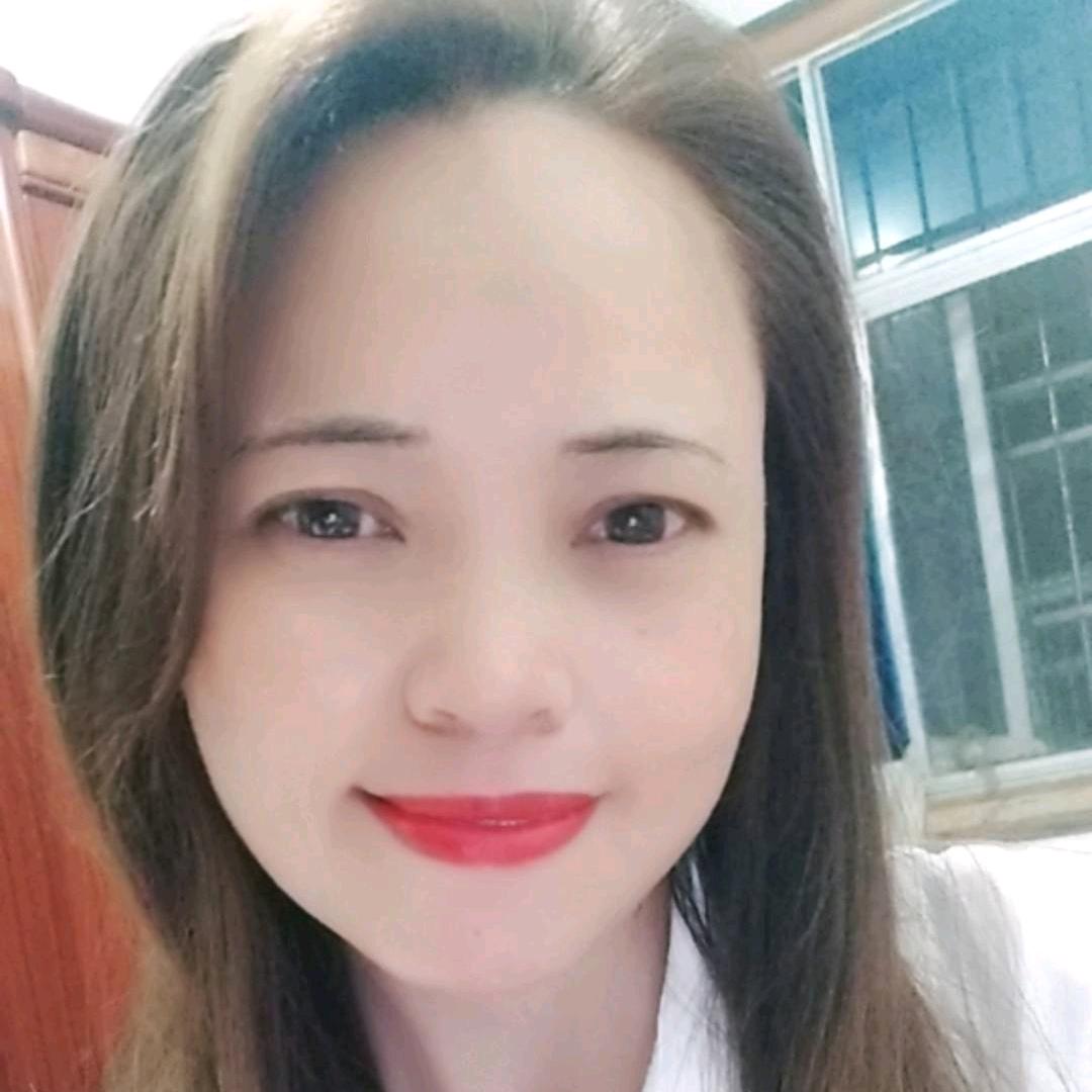 爱丽丝（罗）