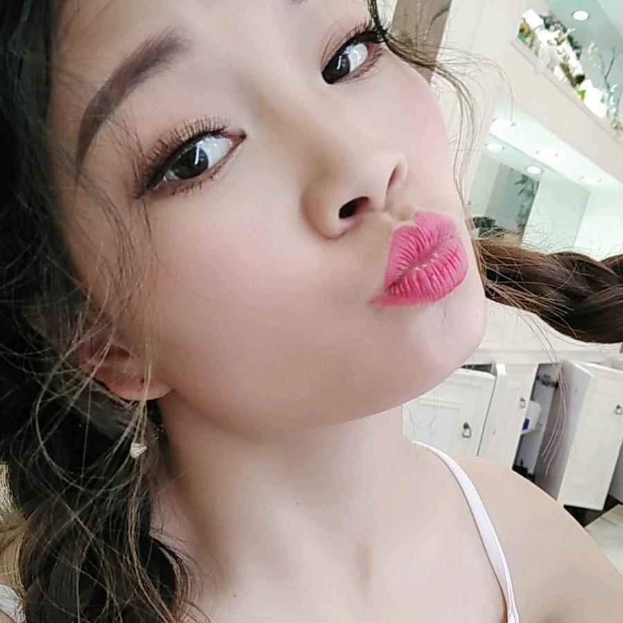 @小何很哇塞、
