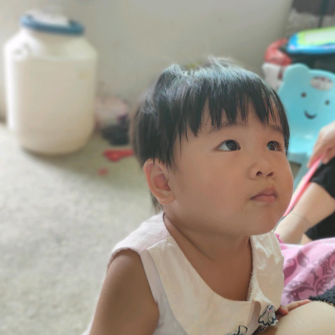 小玲子 LittleLing