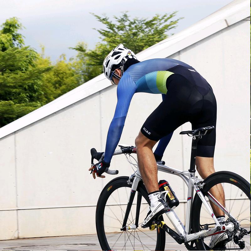 KIAE上海风痕服装有限公司自行车专卖店