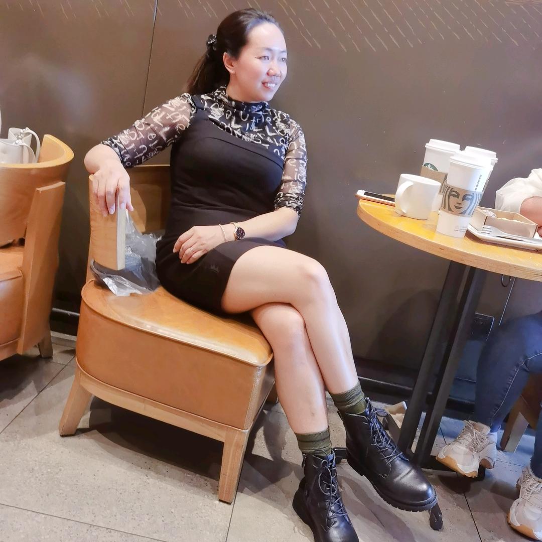 彩彩