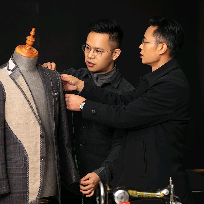 鹰爪创始人王峥嵘