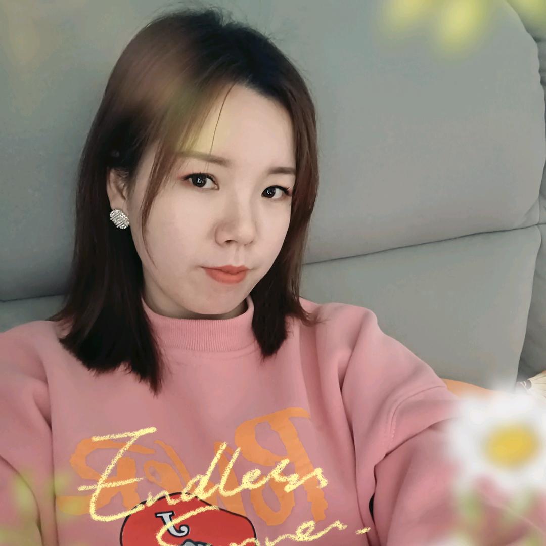 柒月丶繁花依旧如此灿烂