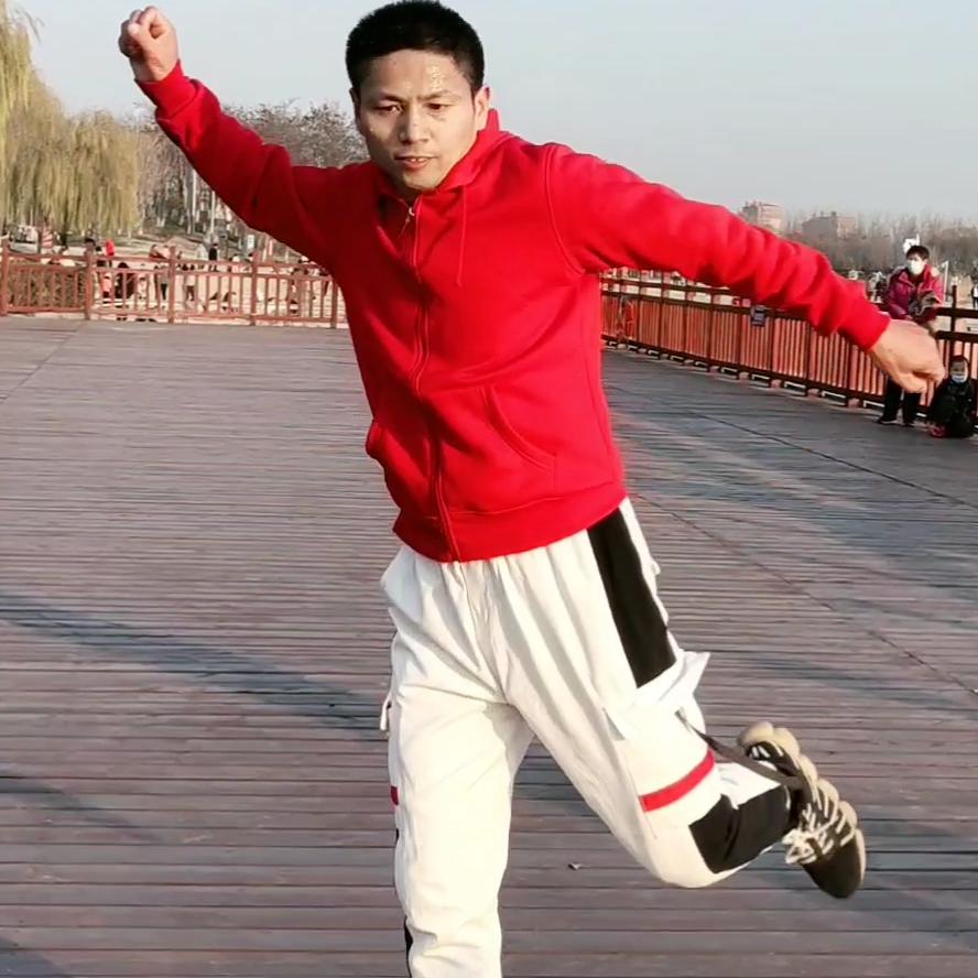 曳逍遥