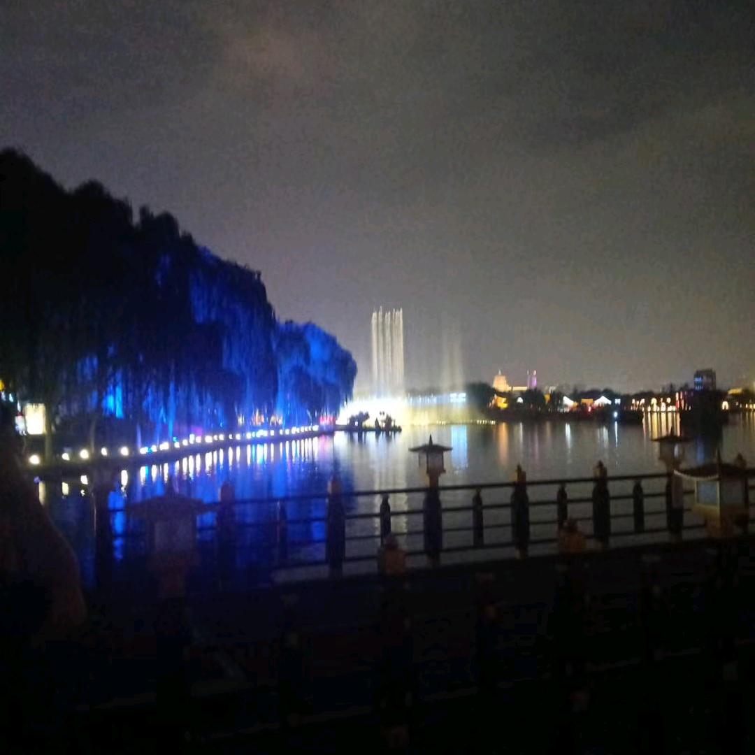 爱就爱不爱就不爱