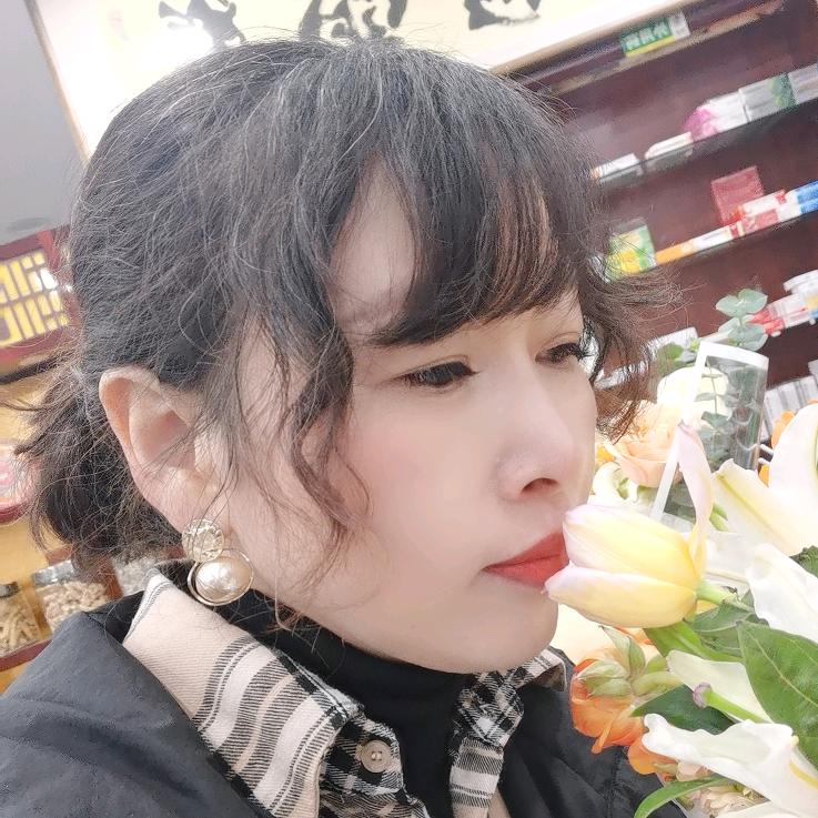 (^_^) 笑而不语(*'▽'*)♪