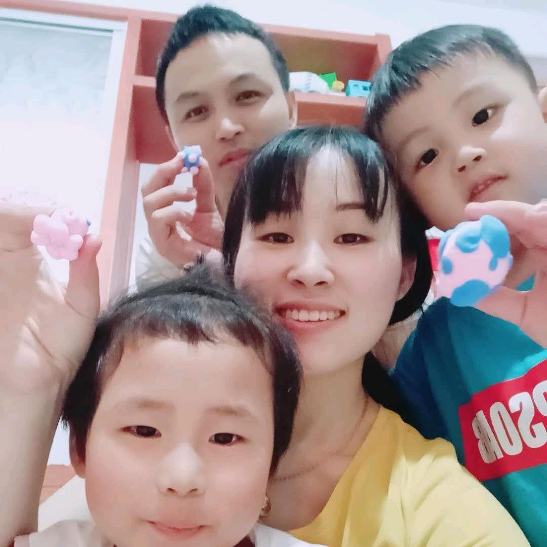 道明，心理咨询师