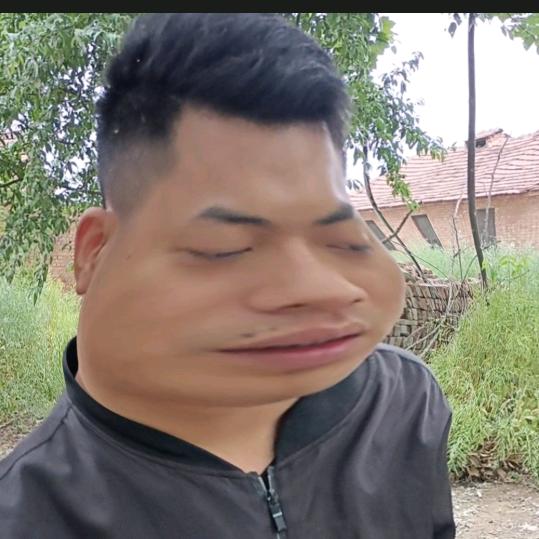 嘿，小黑。