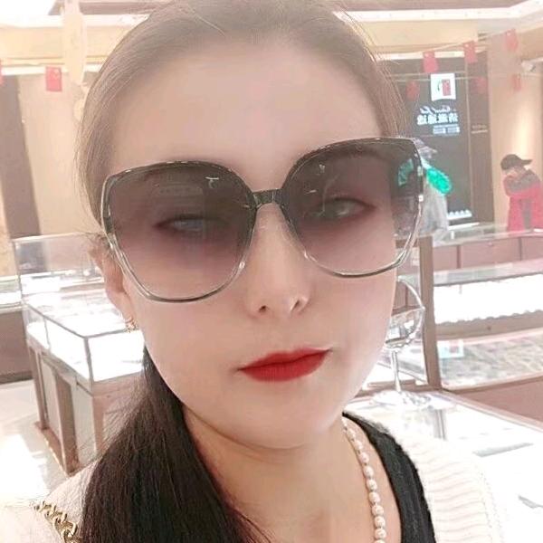 金太阳秀苓