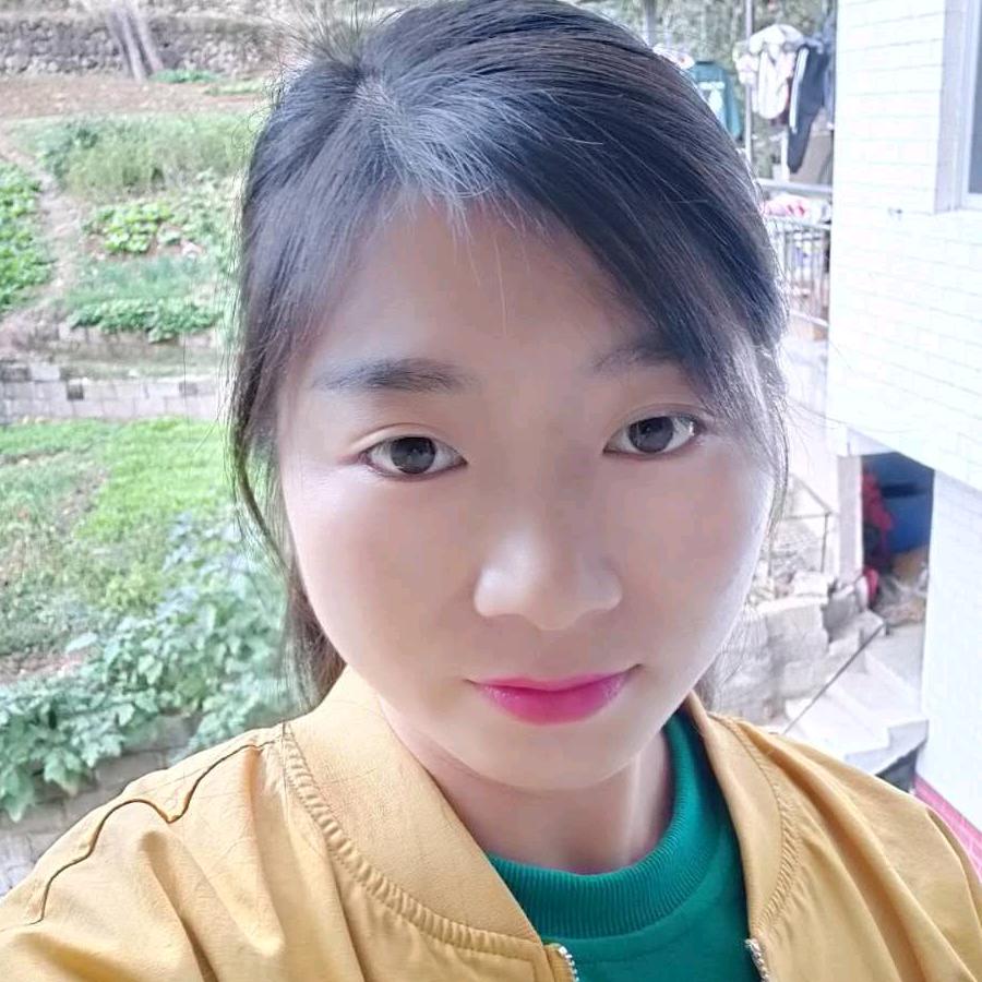 神农架山妹子
