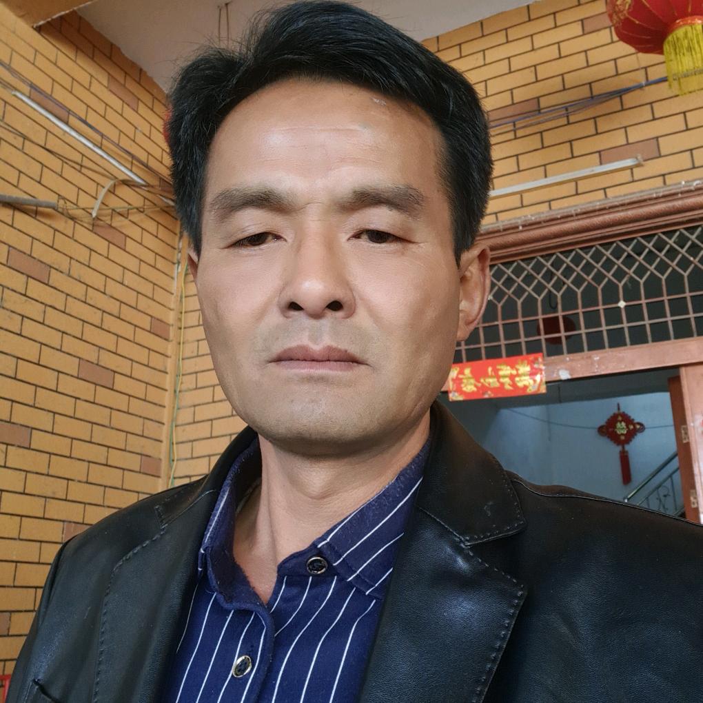 光硕农机……辉辉农机……德锋合作社