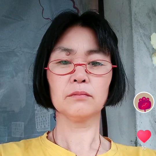 王佳伊的奶奶