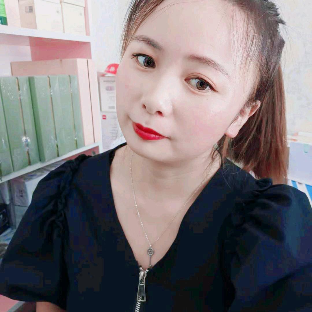 悠悠穿搭