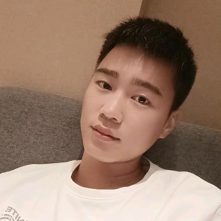 ꧁꫞꯭爱玩的孔童学😃꫞꧂