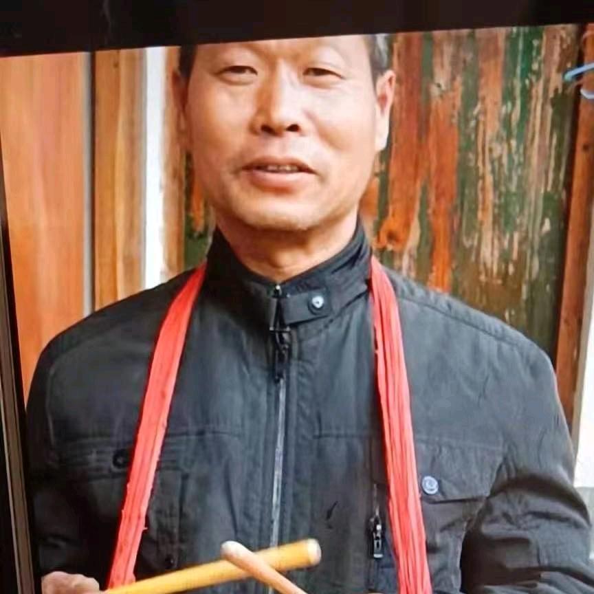 上津程华易俗乐队