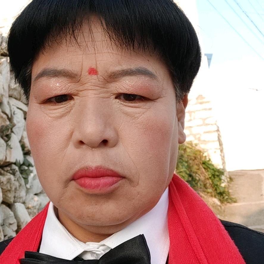 开心果秧歌队晚八点开播