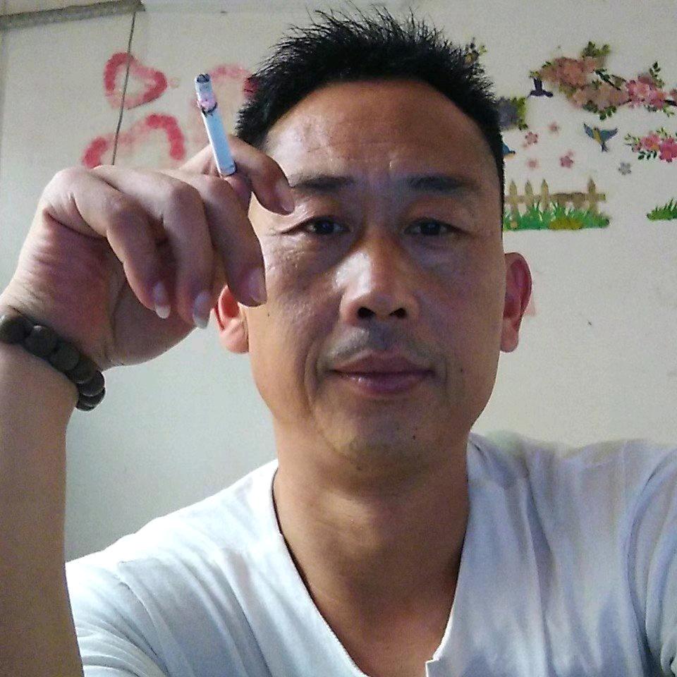 《阿峰装饰》每晚七点开播